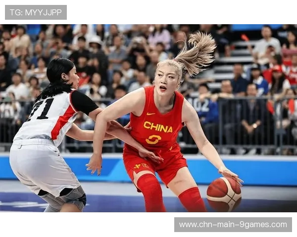 女篮球队在高压下的换防完成神级配合